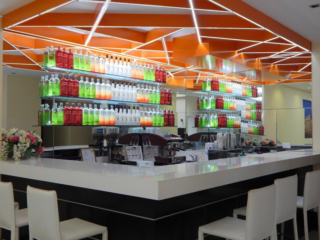 Hotel Puerto Mercado 3*
